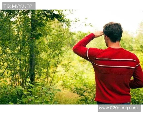 足球明星背影剪辑素材精选展现他们独特风采与激情瞬间 足球明星背影剪辑素材精选展现他们独特风采与激情瞬间